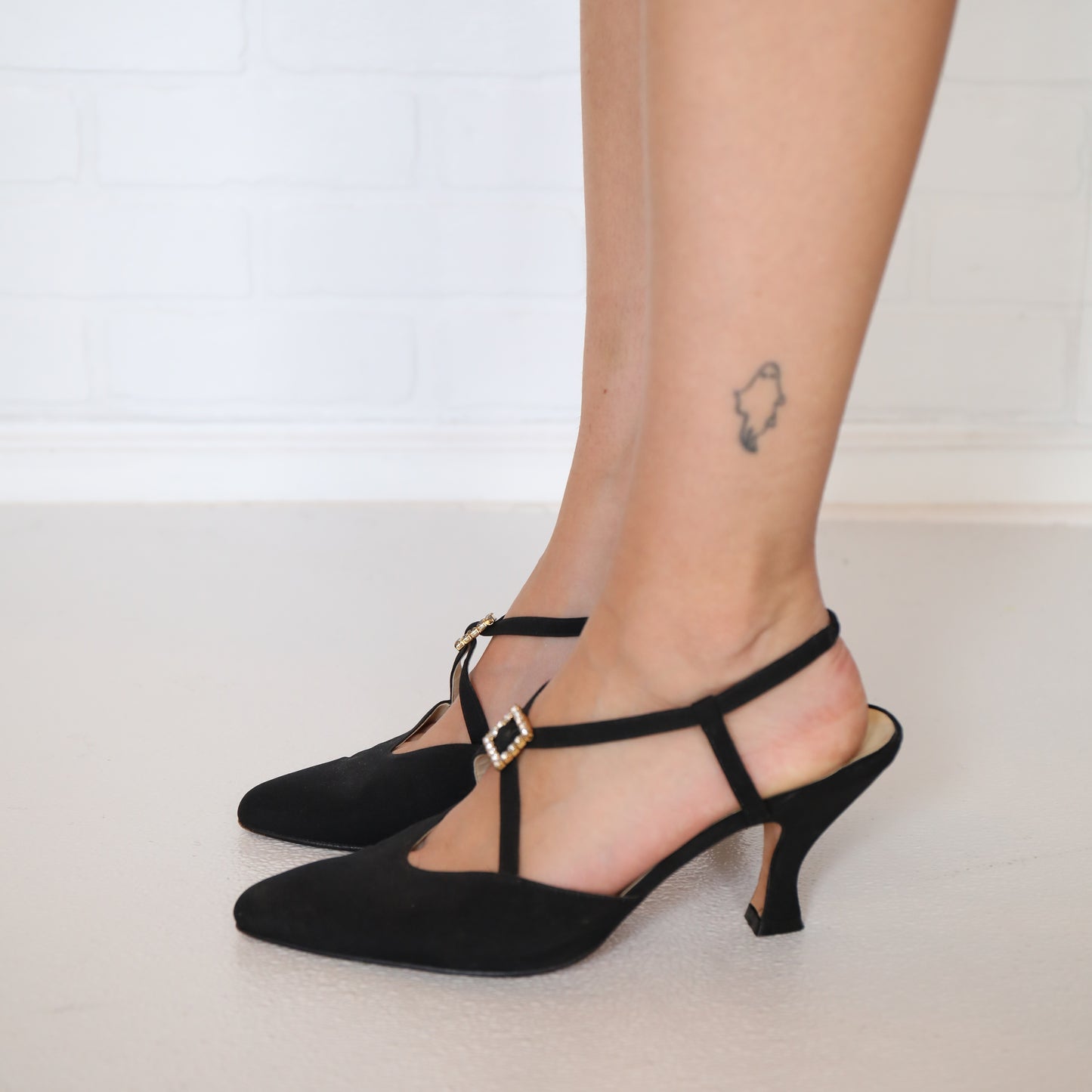 Ann Marino Black Criss Cross Strap Heels