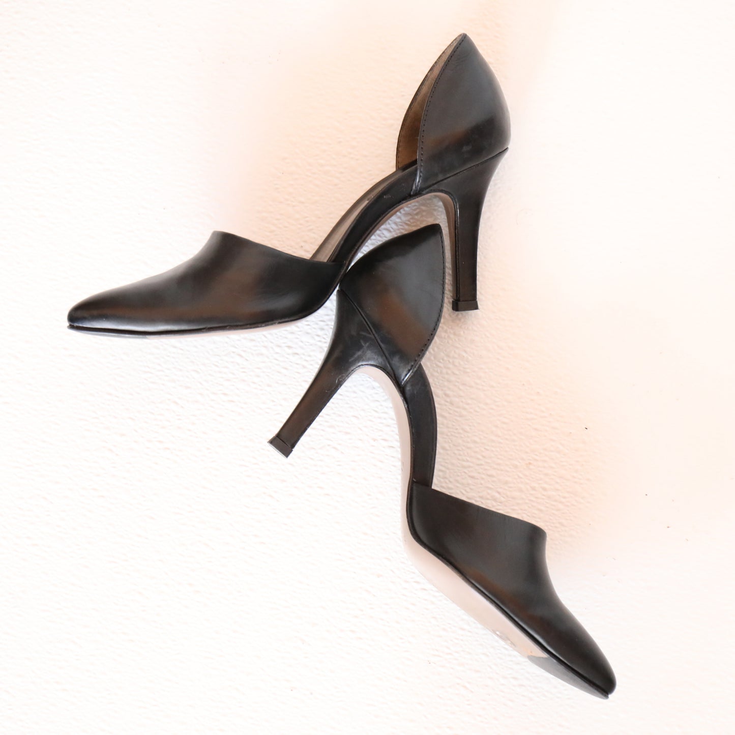 PAUL GREEN Black Leather Closed Toe Pumps