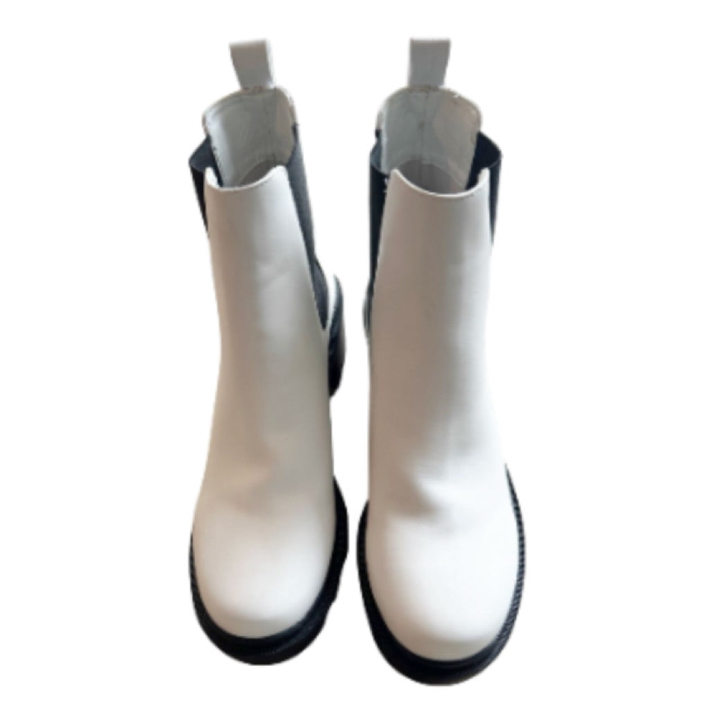 Steve Madden White & Black Platform Chelsea Boots