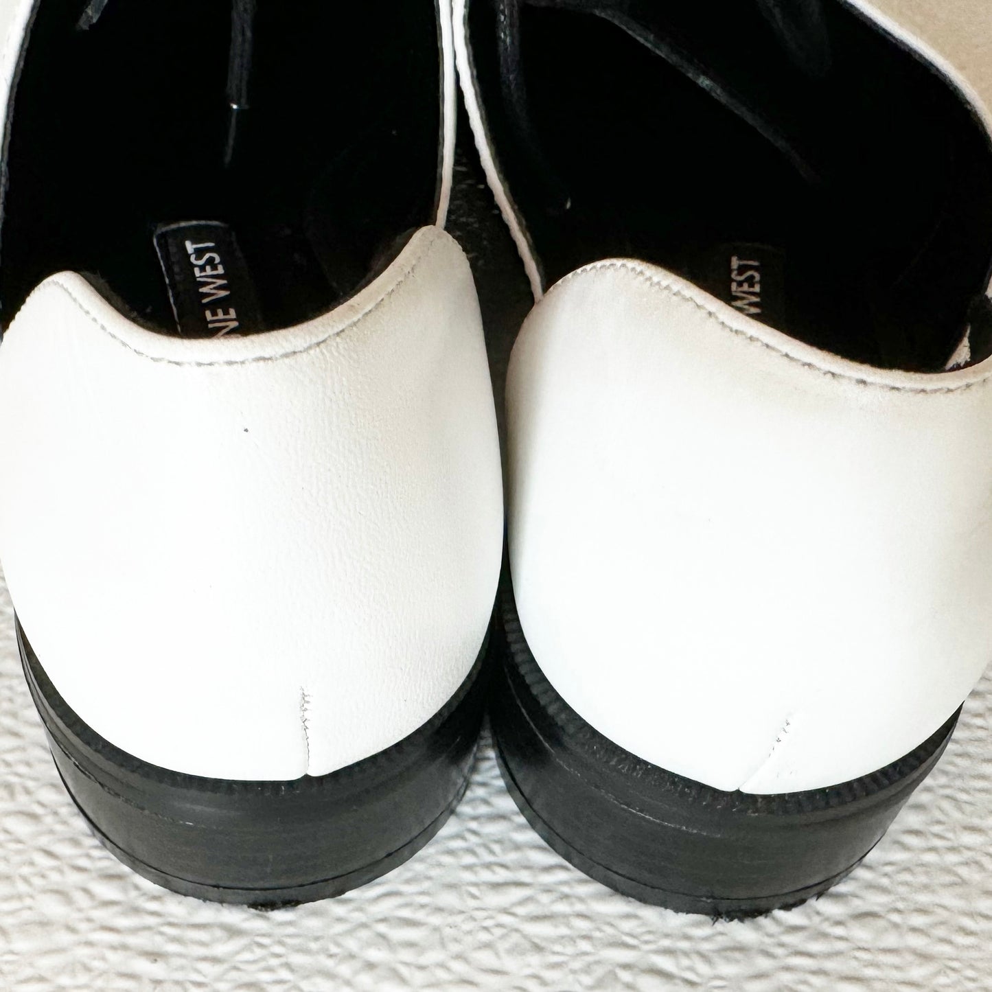 Nine West Black & White Oxford Preppy Lace Up Shoes Sz 6