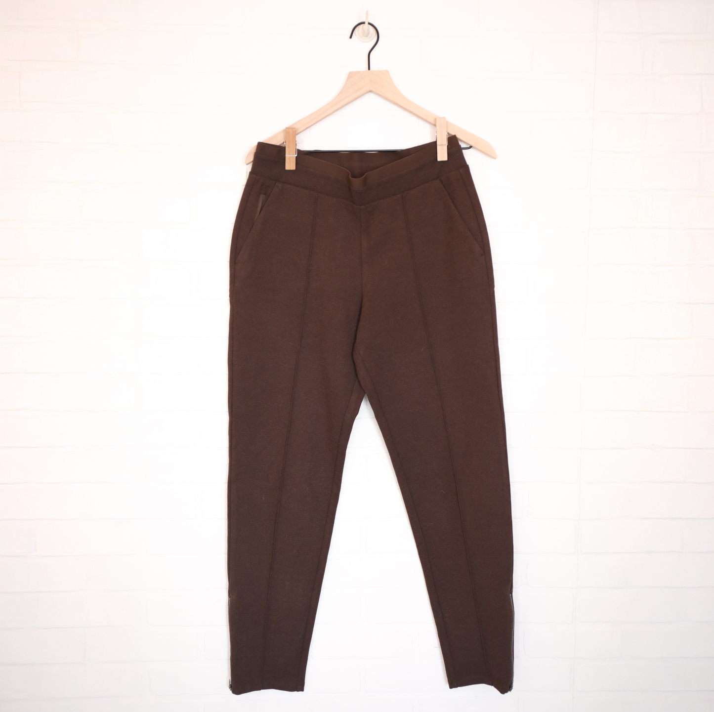 Athleta Venice Heathered Pintuck Brown Ankle Zip Pants Sz S